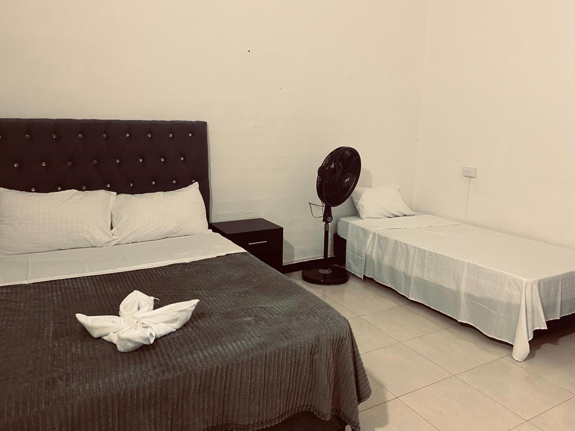 Hotel Casa Corleone Garzón Extérieur photo