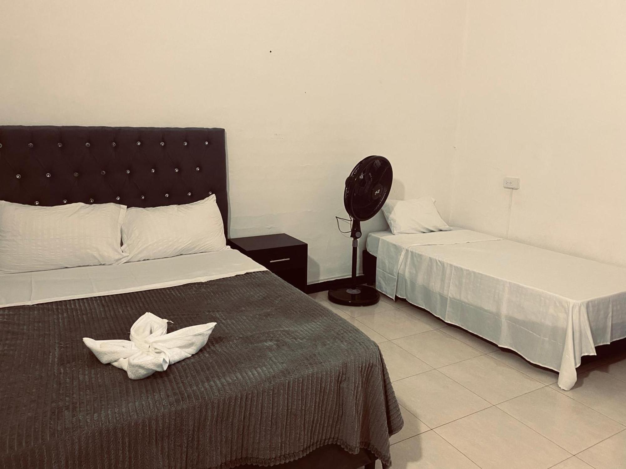 Hotel Casa Corleone Garzón Extérieur photo